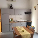 Apartment Dora