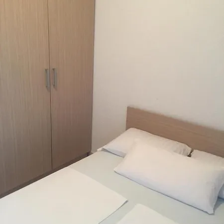 Dora Apartamento Vodice